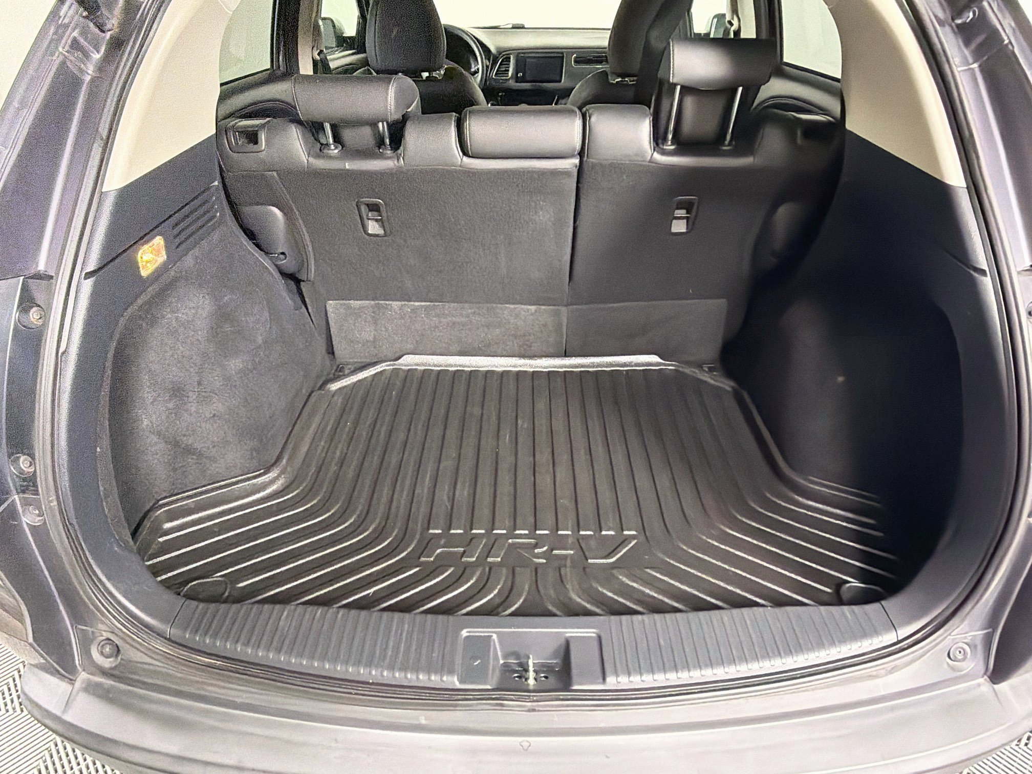 Used 2021 Honda HR-V EX-L image 28