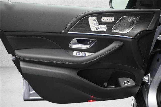 New 2026 Mercedes-Benz GLS 450 4MATIC image 19