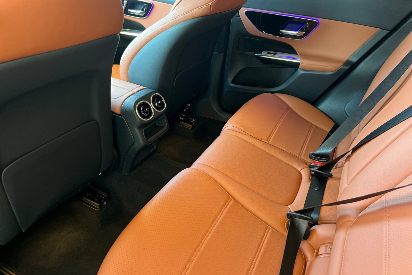 Certified 2026 Mercedes-Benz GLC 300 4MATIC image 4