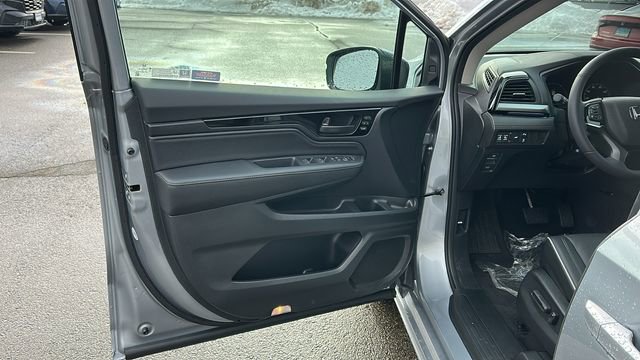 New 2026 Honda Odyssey Touring image 8
