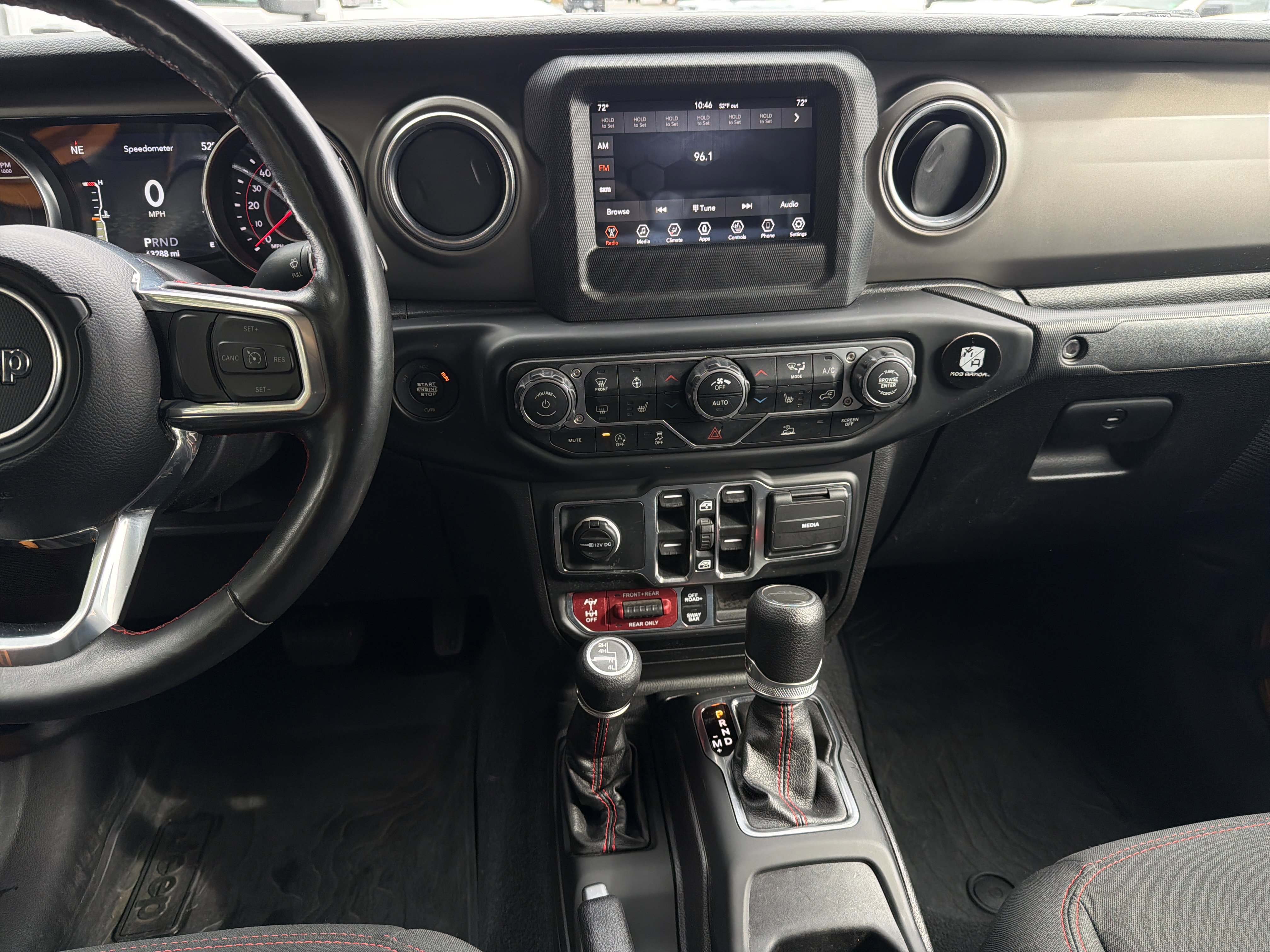 Used 2021 Jeep Gladiator Rubicon w/ Cold Weather Group image 28