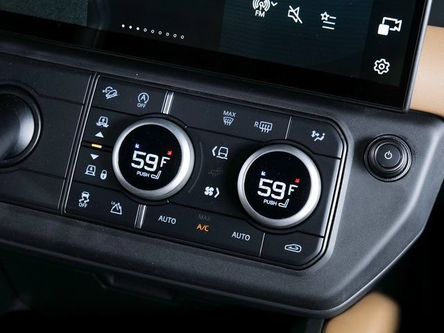 New 2026 Land Rover Defender 110 X-Dynamic SE AWD/4WD image 14