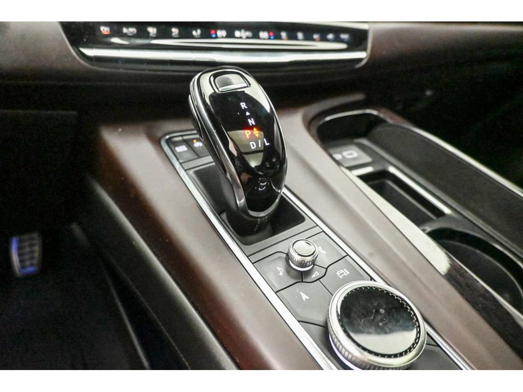 Certified 2022 Cadillac Escalade ESV Premium Luxury Platinum image 14