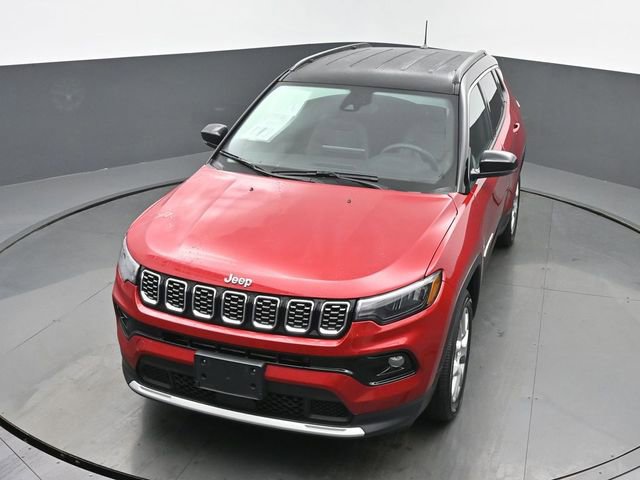 Used 2025 Jeep Compass Limited image 38