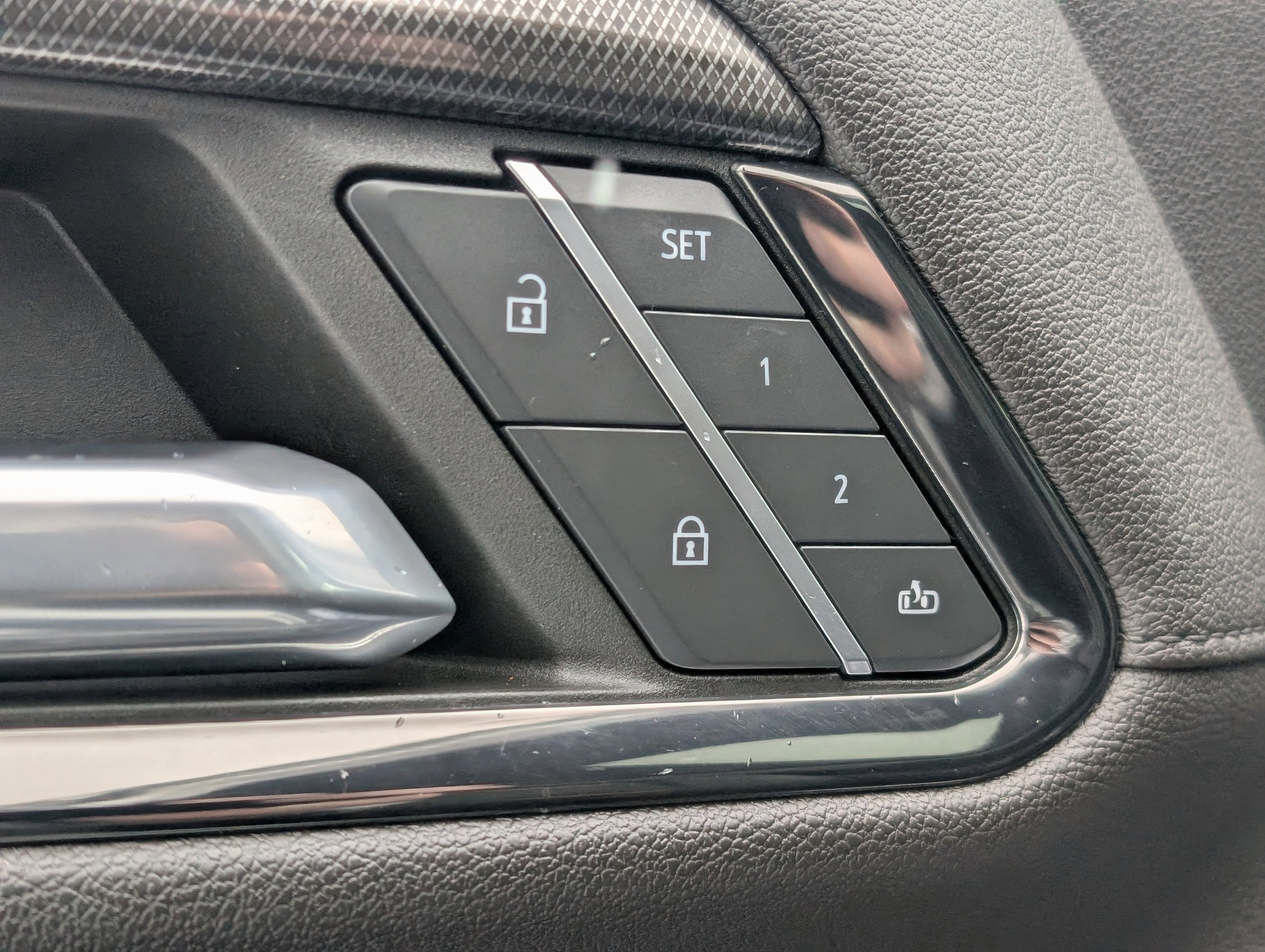 Used 2022 GMC Sierra 1500 AT4 w/ AT4 Preferred Package image 30