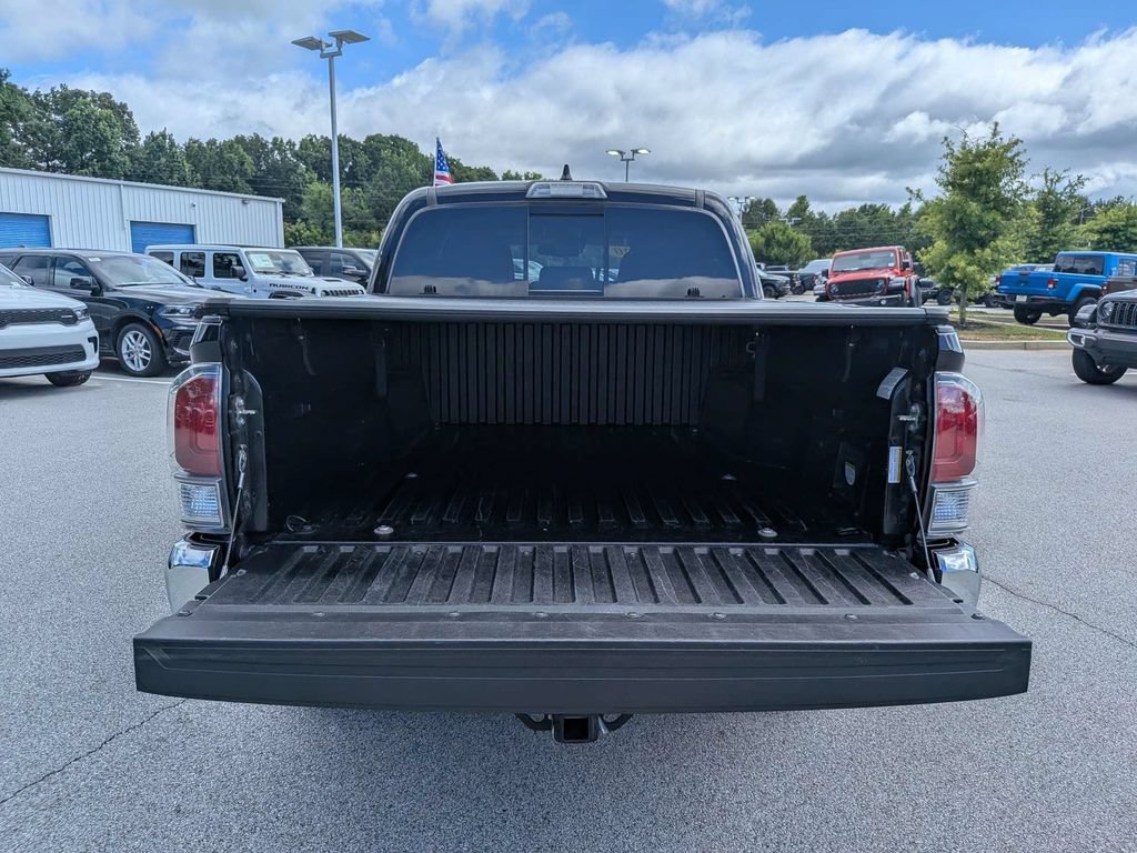 Used 2020 Toyota Tacoma TRD Off-Road AWD/4WD image 6