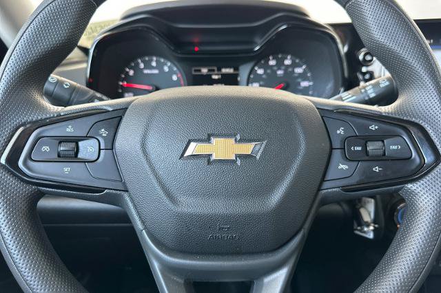 New 2026 Chevrolet Trax LS w/ LS Convenience Package FWD image 29