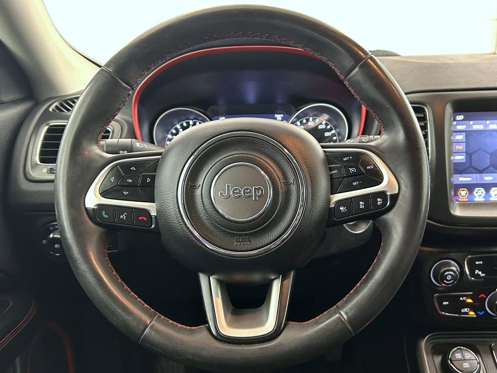 Used 2021 Jeep Compass Trailhawk AWD/4WD image 11