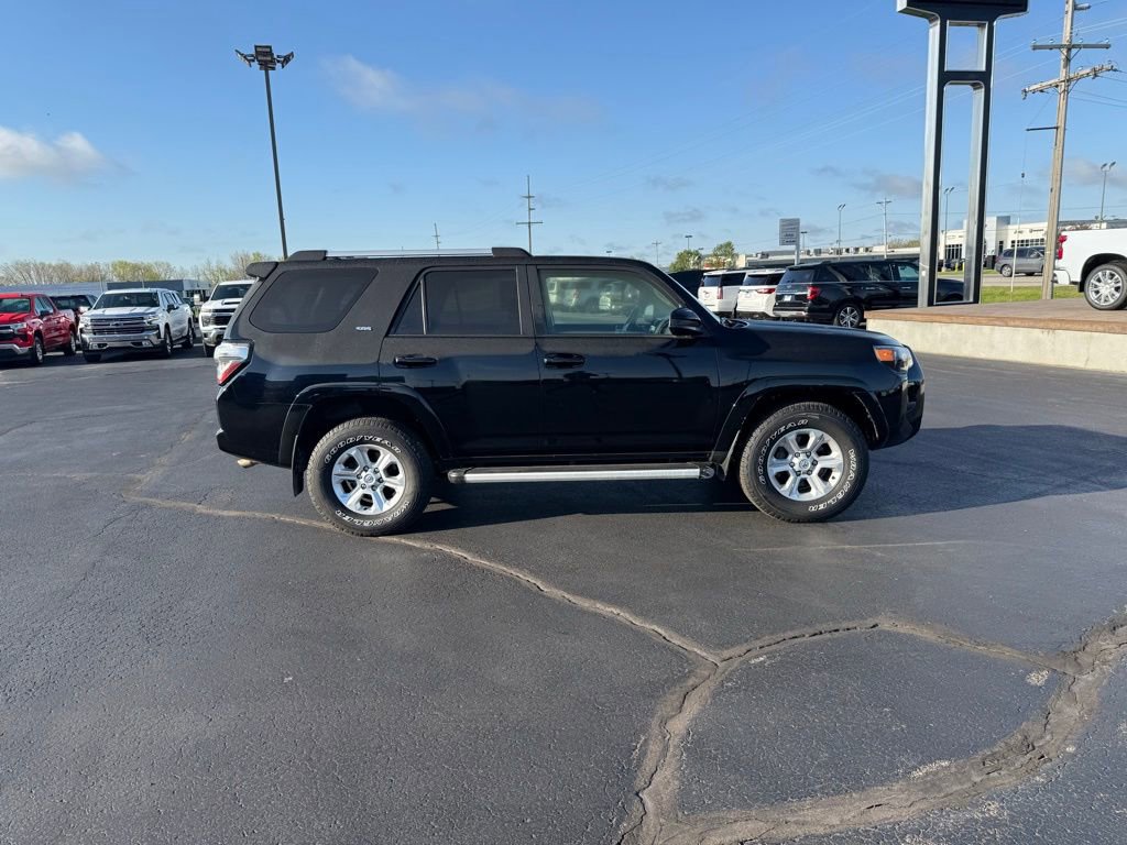 Used 2023 Toyota 4Runner SR5 AWD/4WD image 4