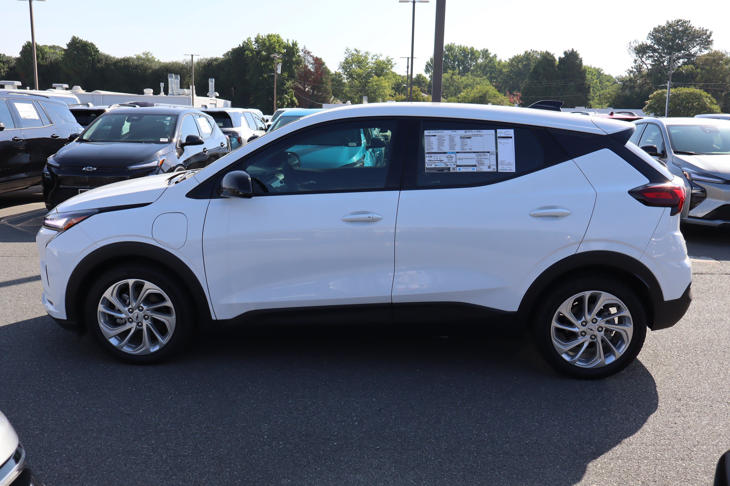 New 2027 Chevrolet Bolt LT w/ Comfort Package FWD image 6