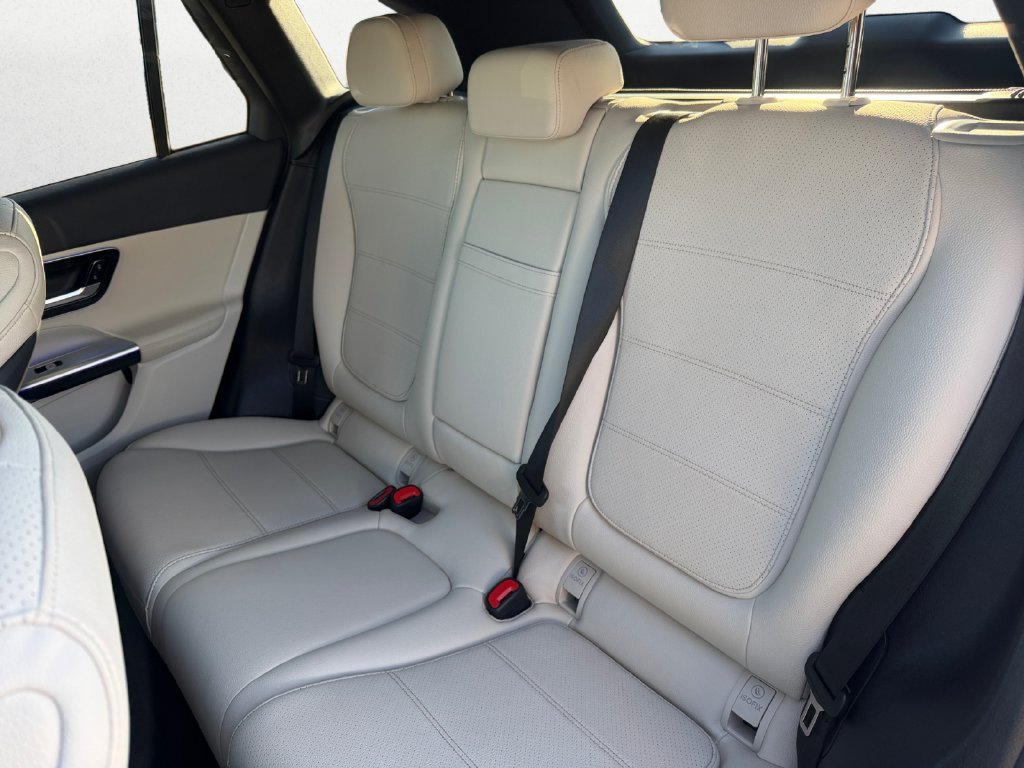 Certified 2025 Mercedes-Benz GLC 300 image 13