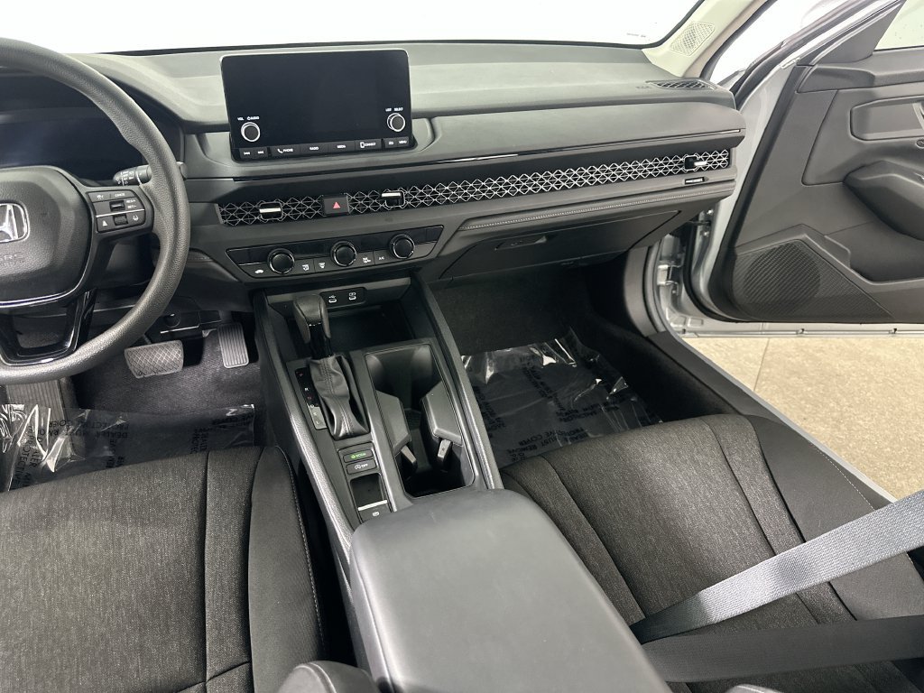 Used 2024 Honda Accord EX image 21