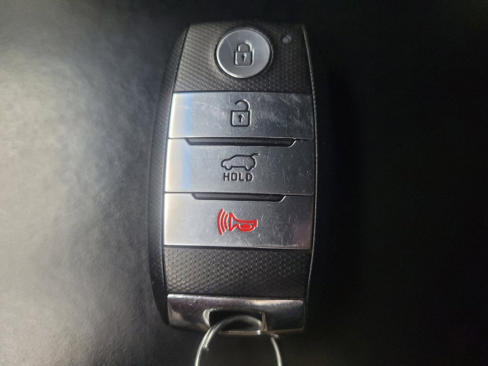 Used 2019 Kia Sorento SX image 32