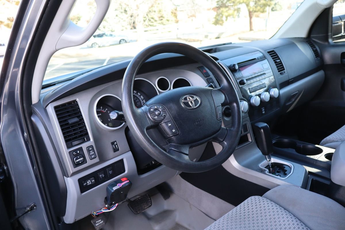 Used 2010 Toyota Tundra 4x4 CrewMax image 15