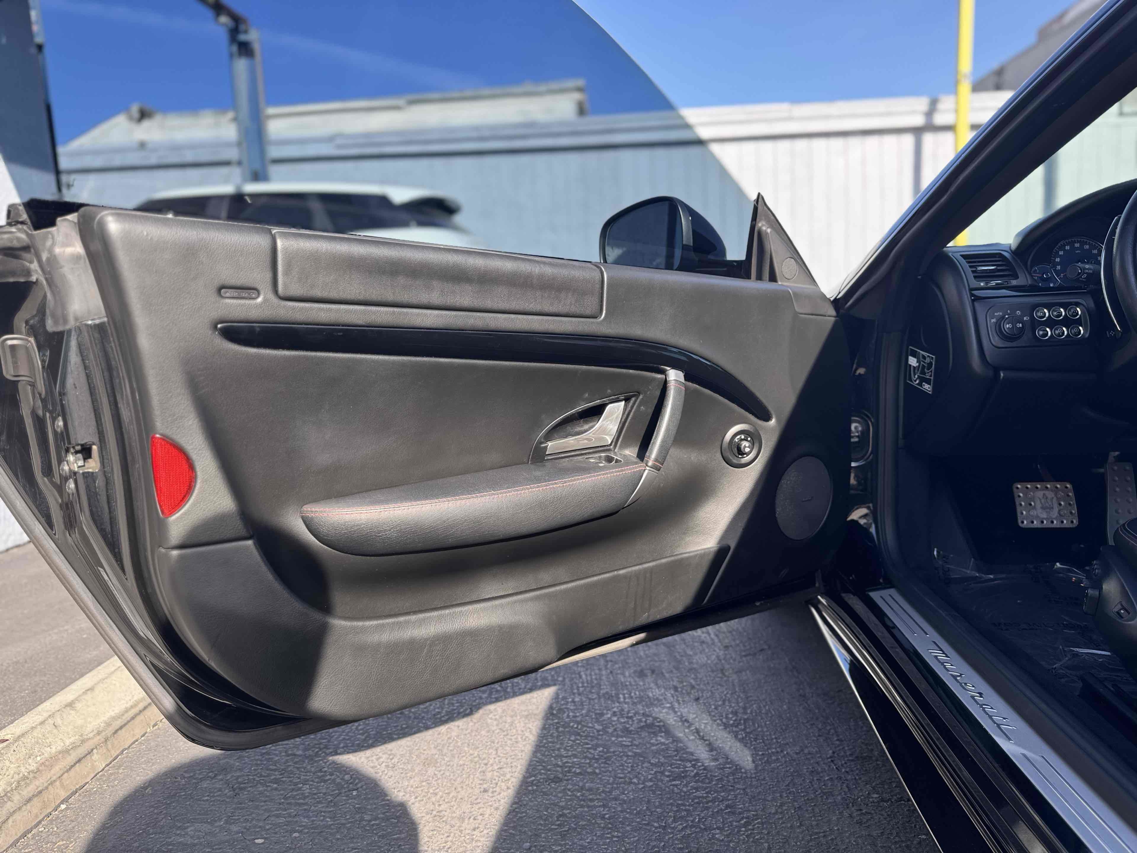 Used 2012 Maserati GranTurismo S image 28