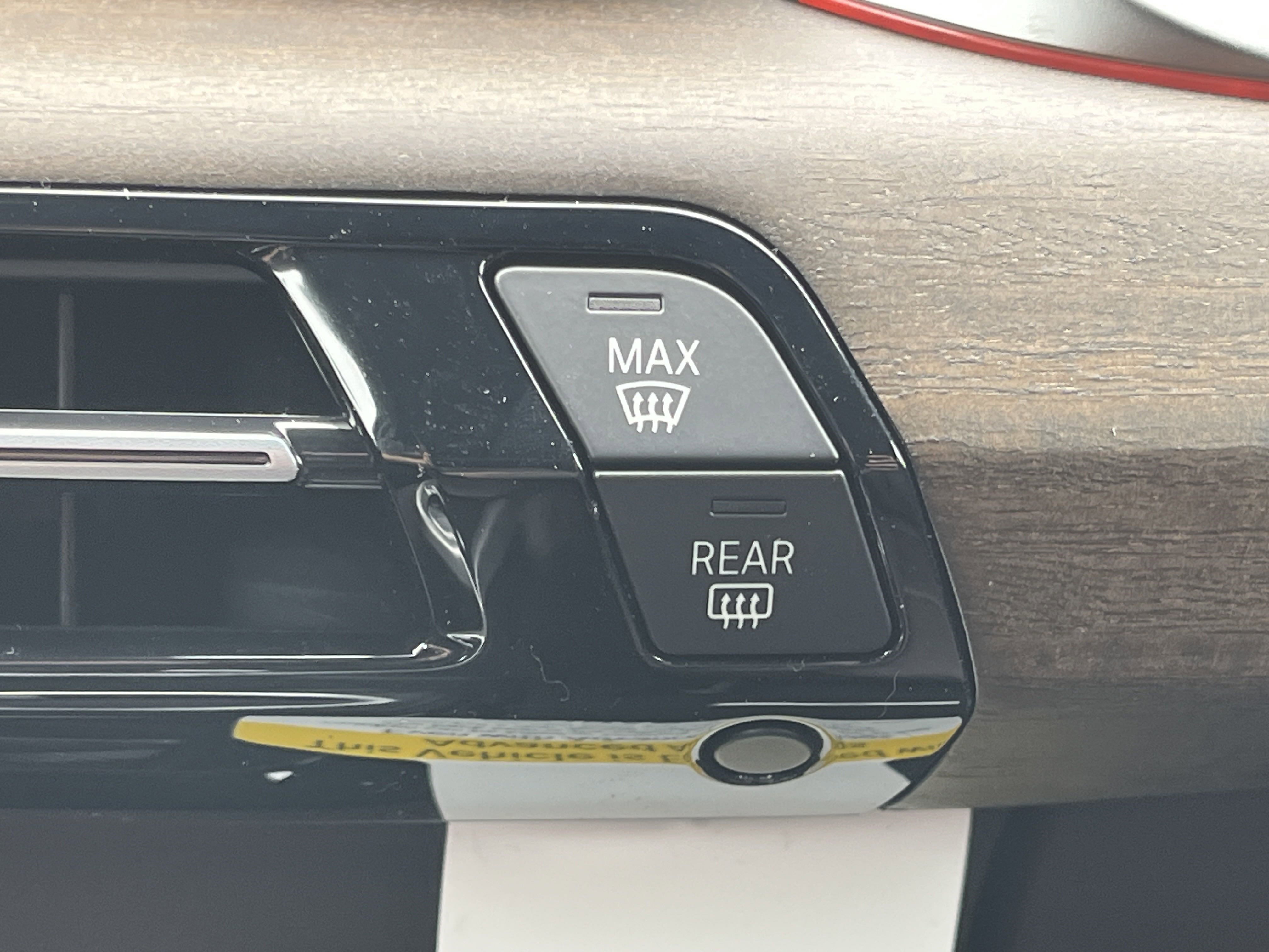 New 2025 BMW X1 xDrive28i w/ Technology Package image 7