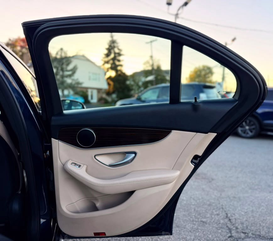 Used 2016 Mercedes-Benz C 300 4MATIC Sedan image 19
