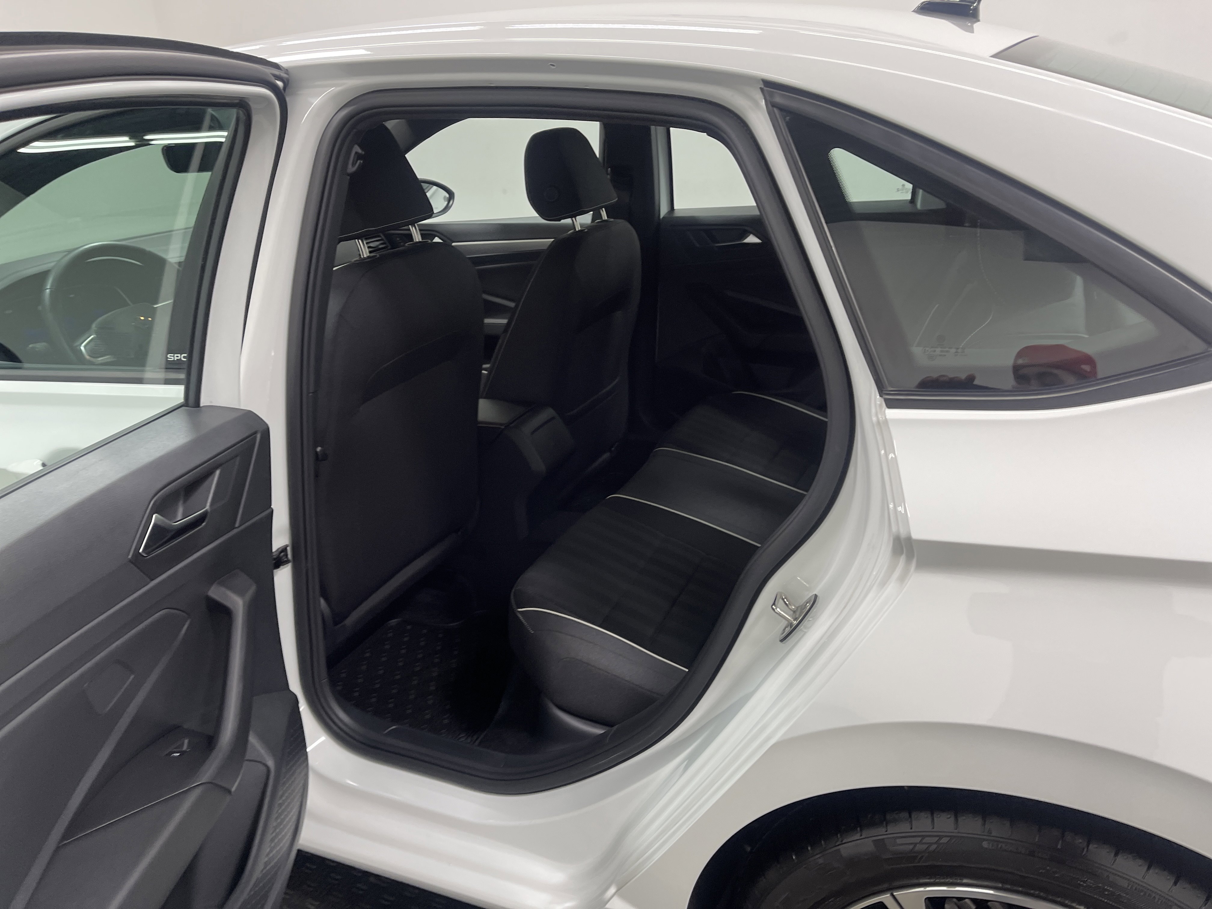 Used 2024 Volkswagen Jetta Sport image 13