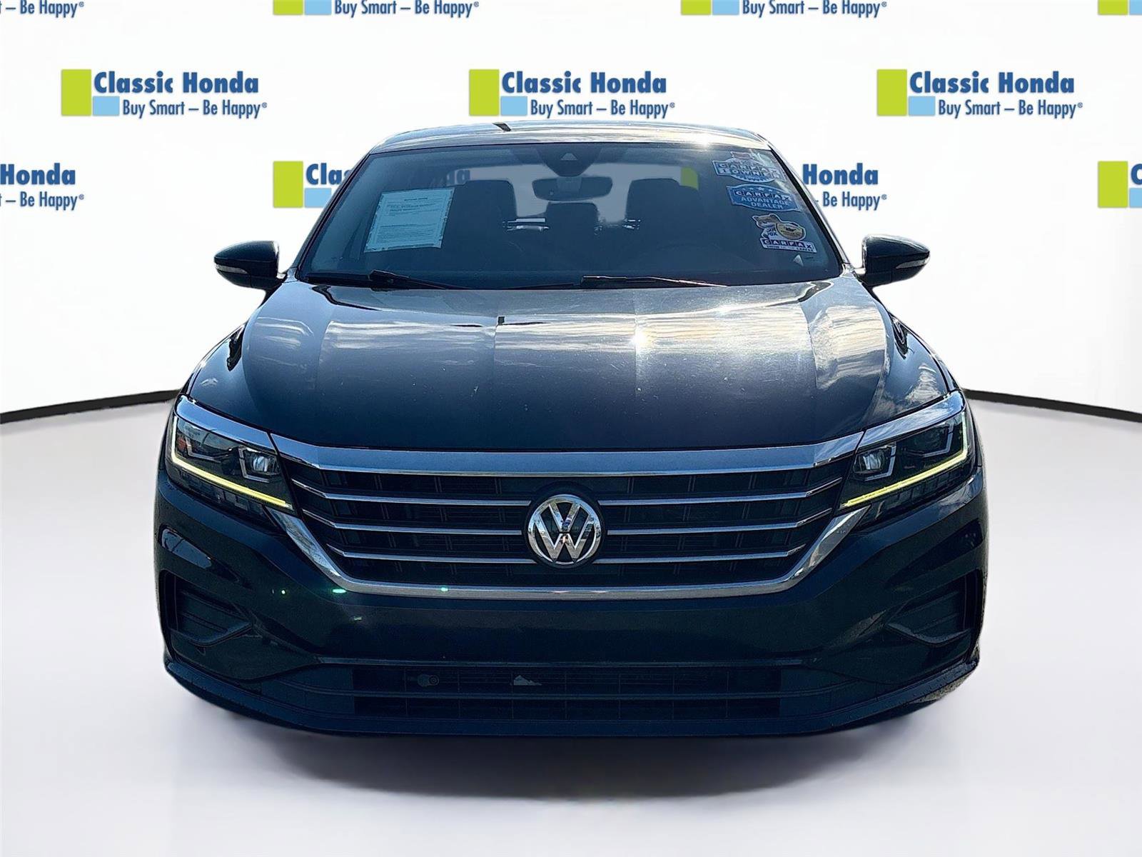 Used 2020 Volkswagen Passat 2.0T SE image 2