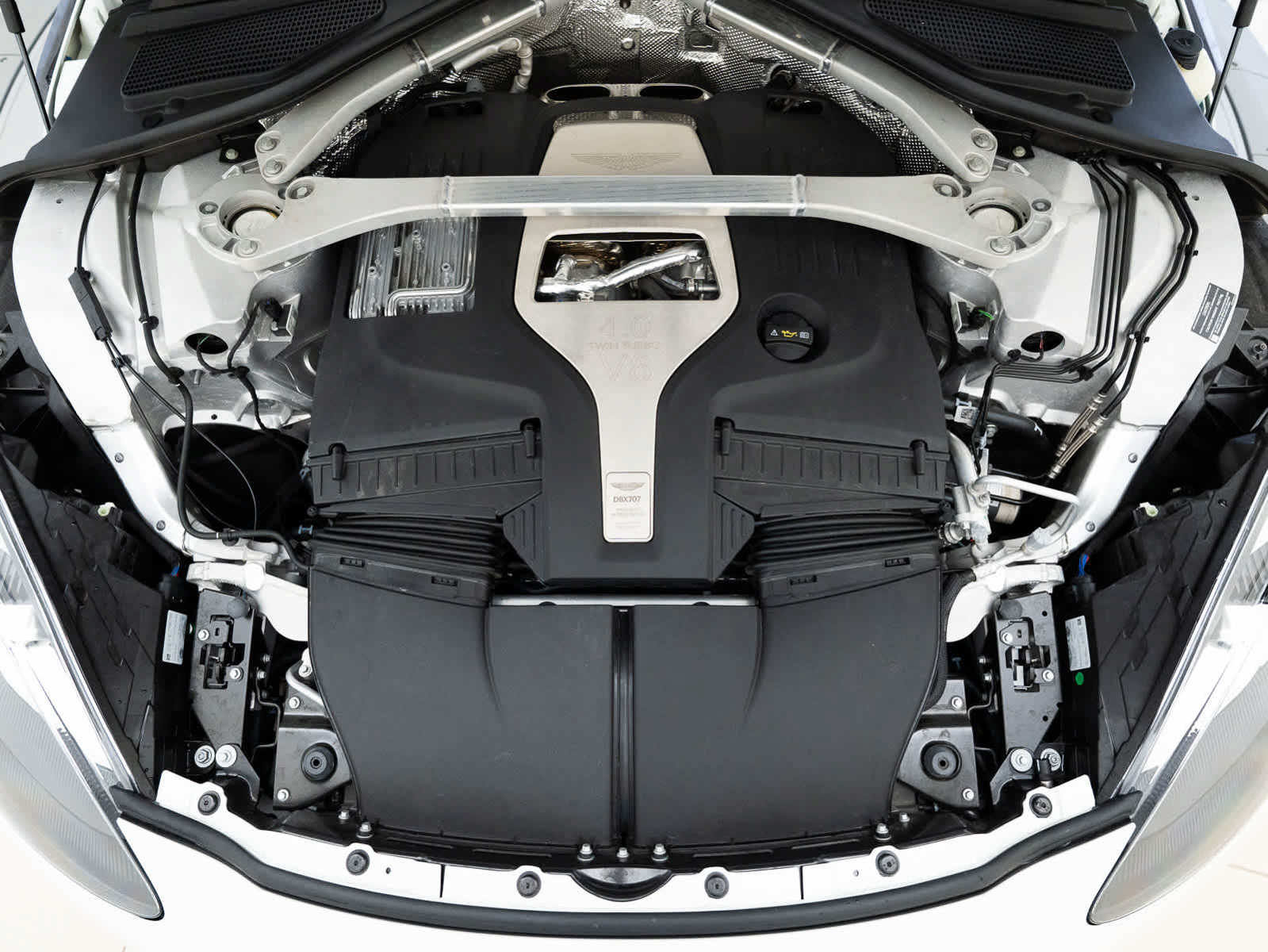 Used 2025 Aston Martin DBX 707 AWD/4WD image 33