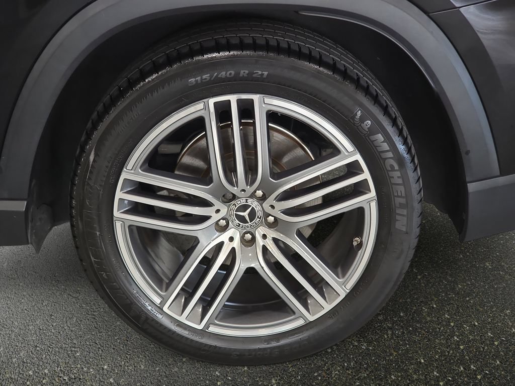 Used 2024 Mercedes-Benz GLS 450 4MATIC image 32