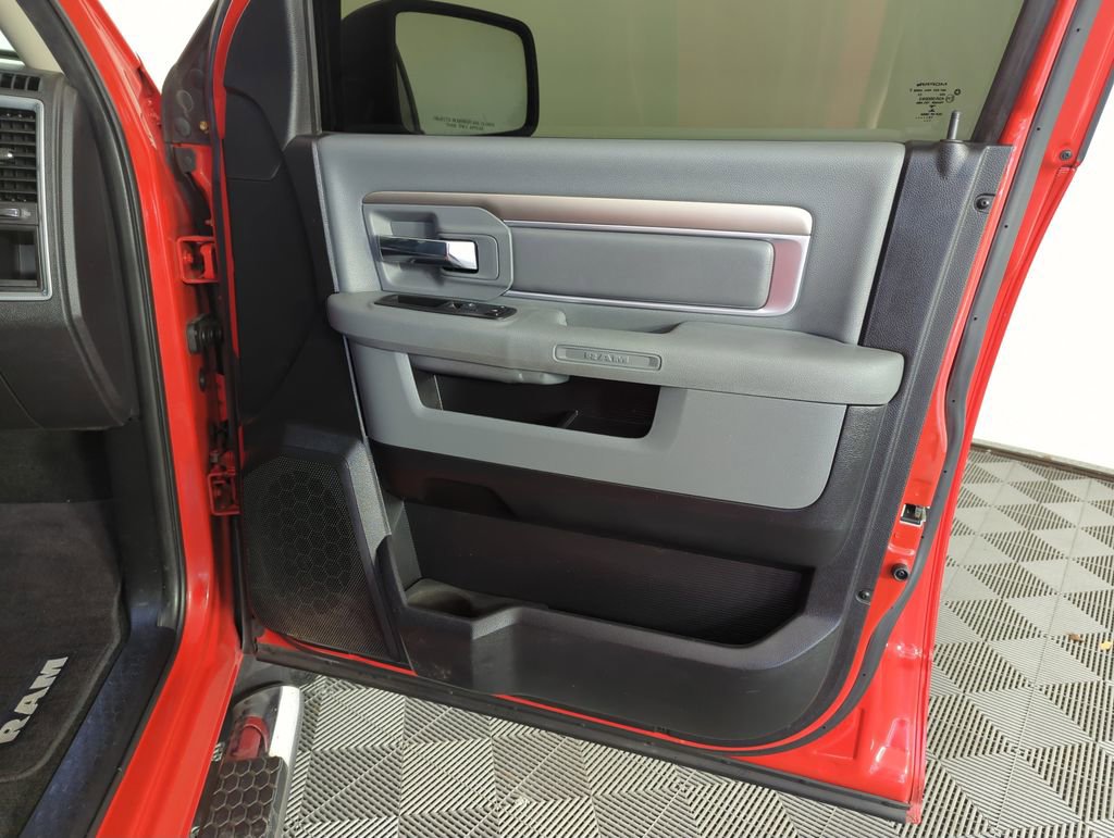 Used 2014 RAM 1500 Big Horn image 31