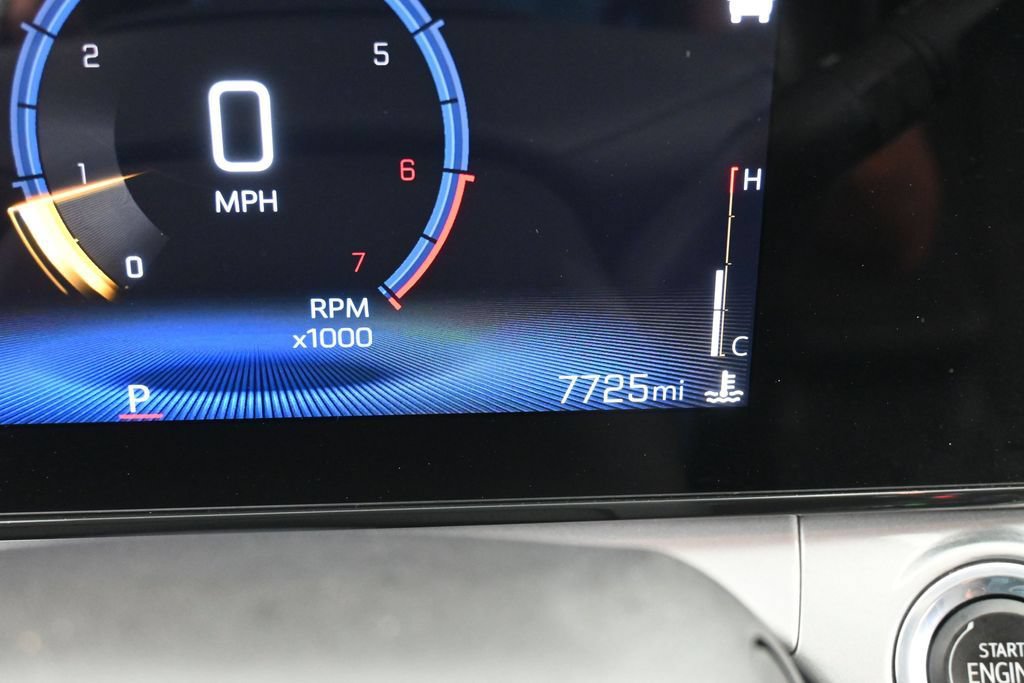 Used 2025 Chevrolet Trax LT FWD image 28
