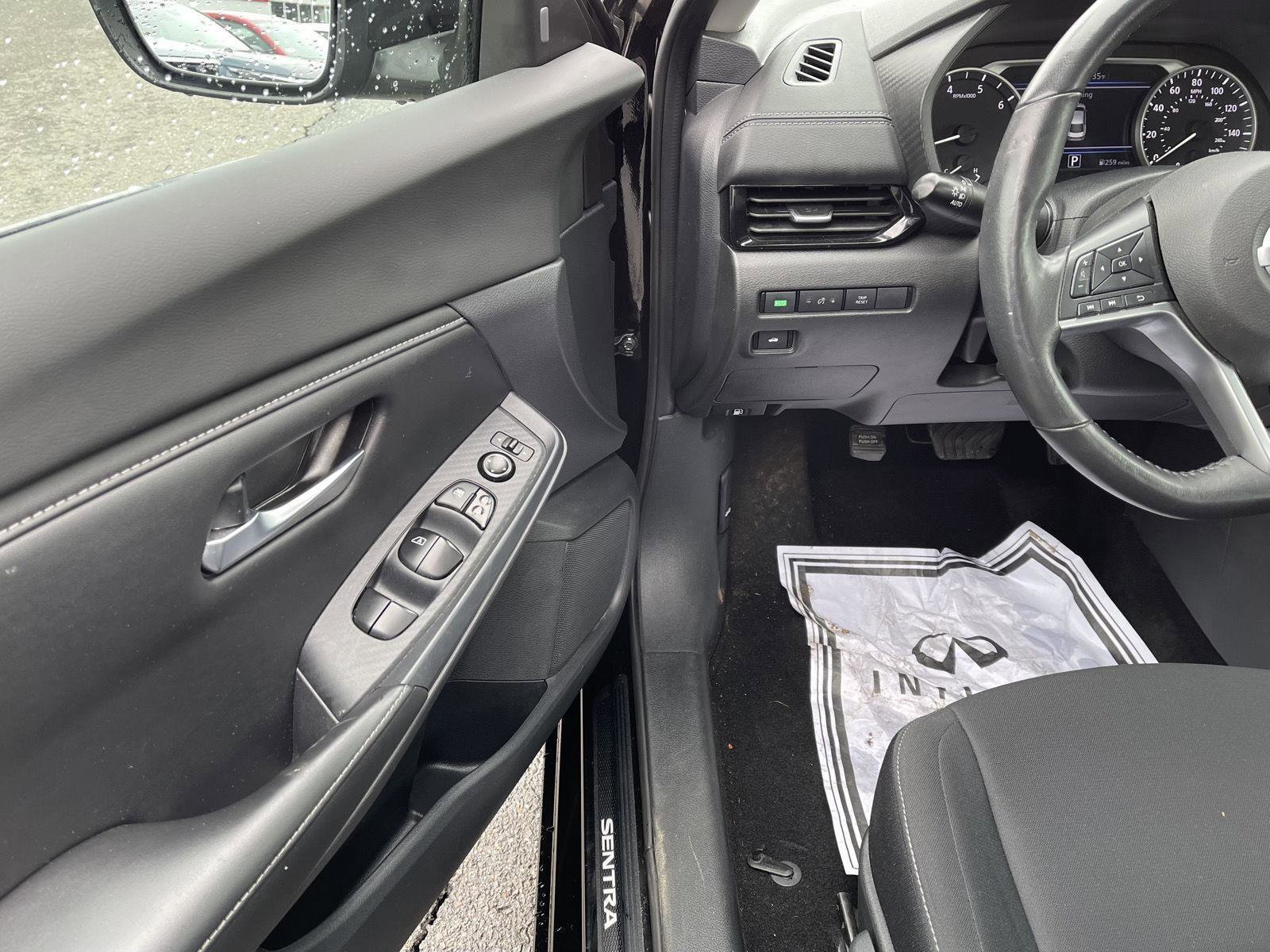 Used 2022 Nissan Sentra SV w/ All-Weather Package image 2