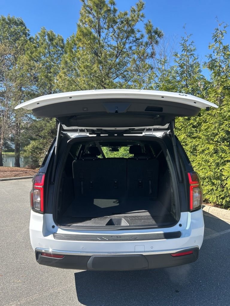 Used 2024 Chevrolet Suburban LT image 26