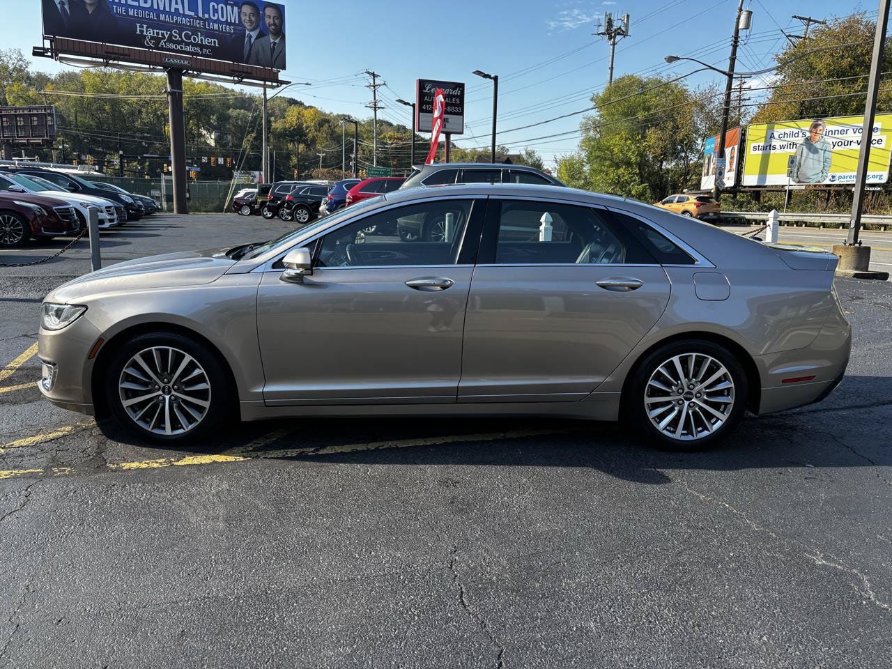 Used 2018 Lincoln MKZ Select w/ Select Plus Package AWD/4WD image 4