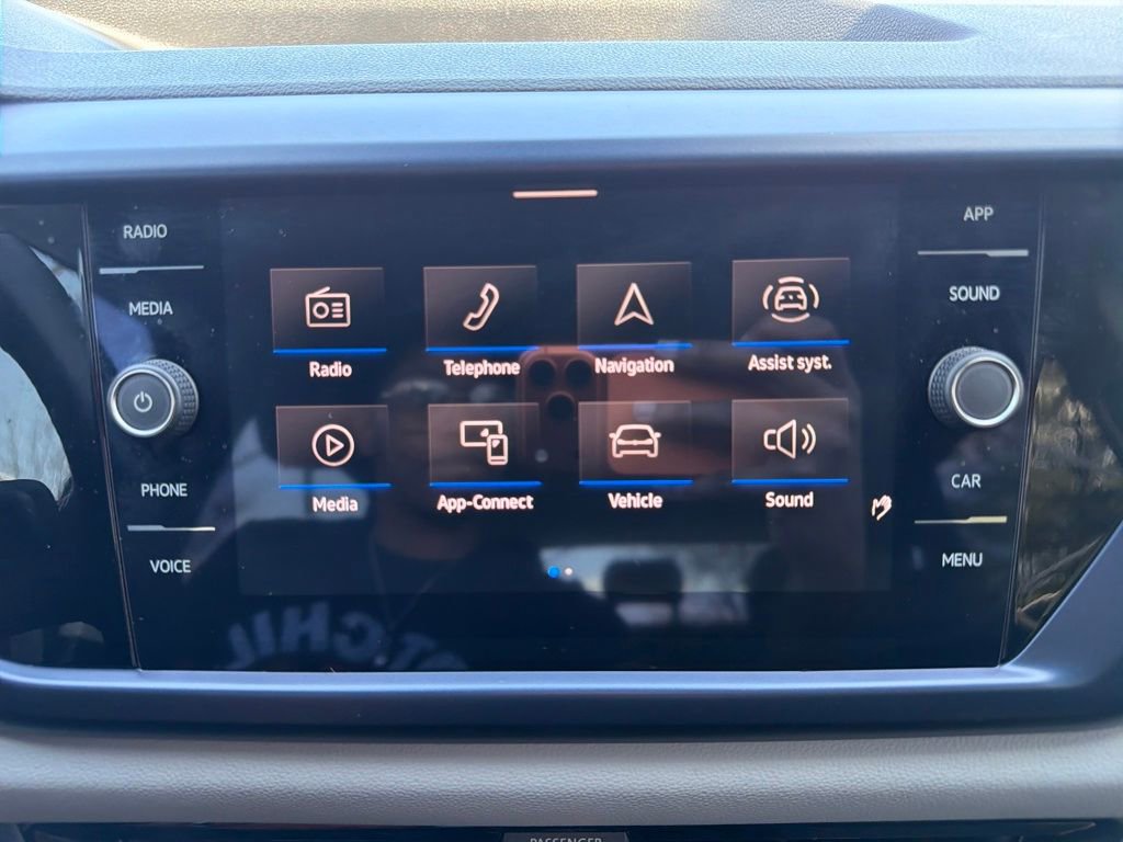 Used 2023 Volkswagen Taos SE image 27