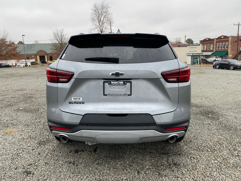 New 2026 Chevrolet Blazer LT image 4