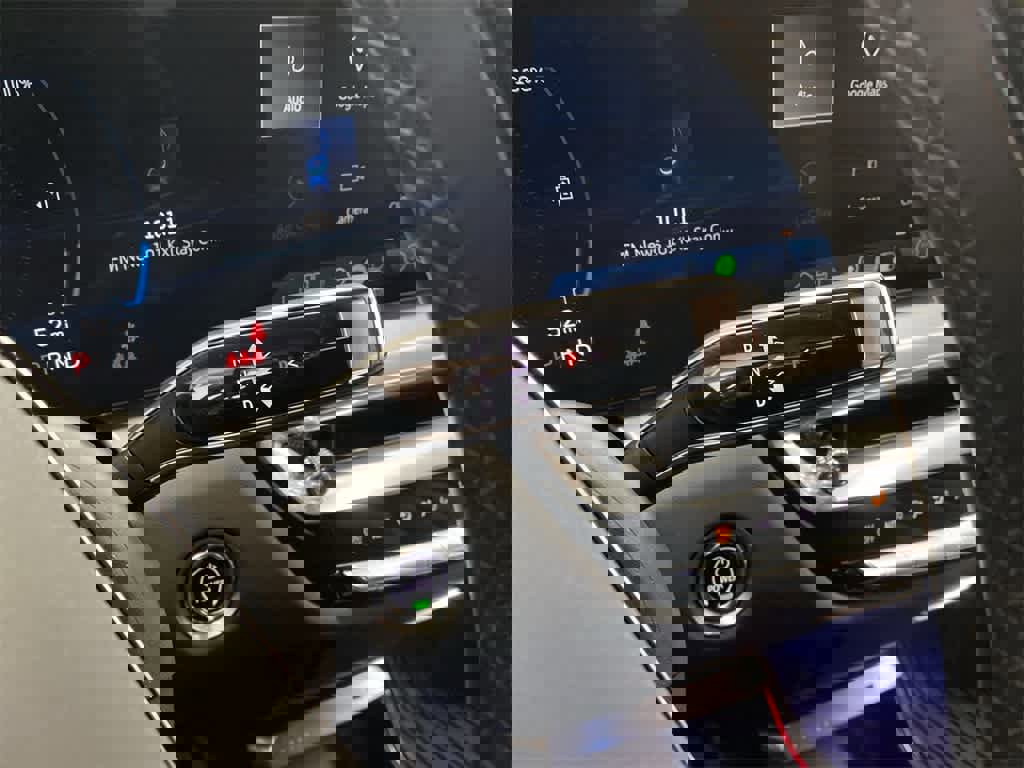 Certified 2024 Cadillac Lyriq Luxury image 26