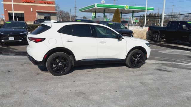 Used 2021 Buick Envision Essence w/ Sport Touring Package image 8