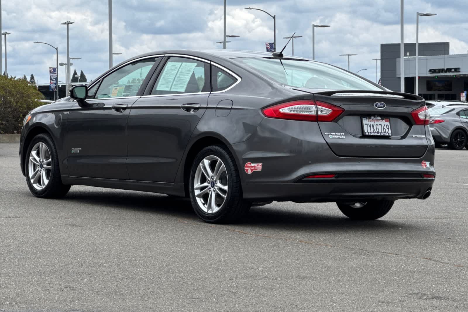 Used 2016 Ford Fusion Energi Titanium w/ Driver Assist Package FWD image 7