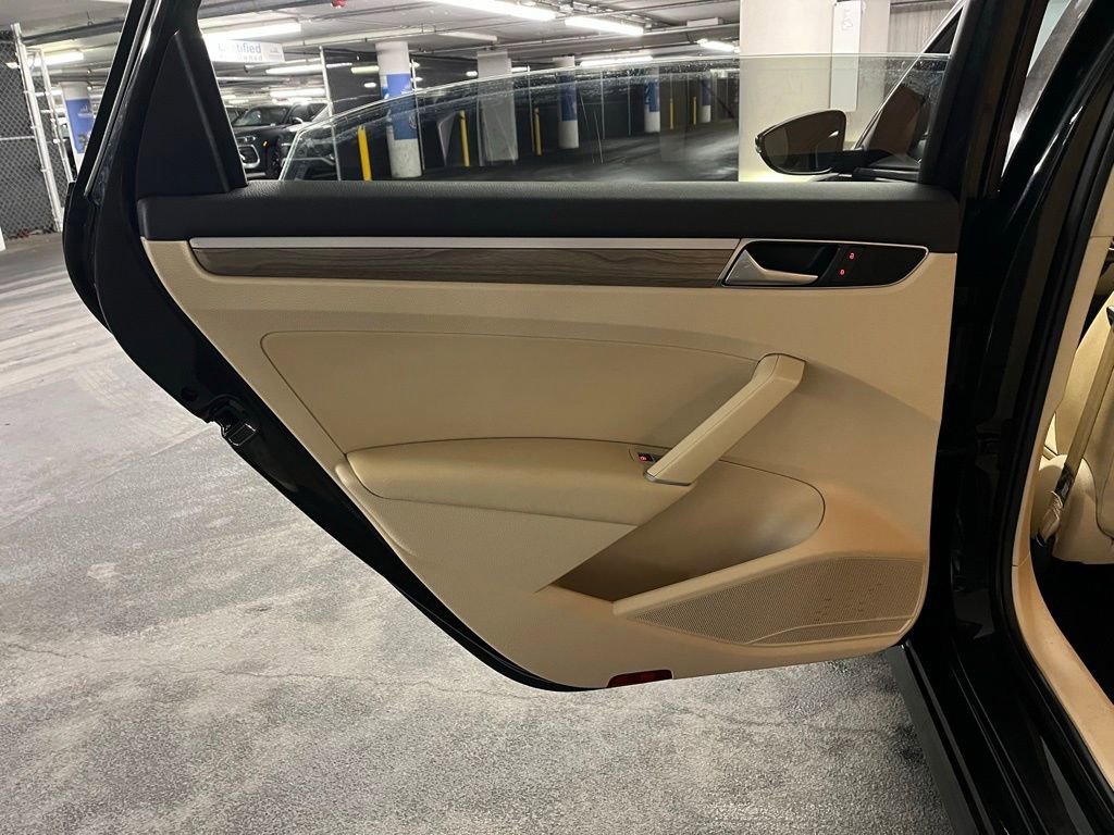 Used 2016 Volkswagen Passat 1.8T SE image 17