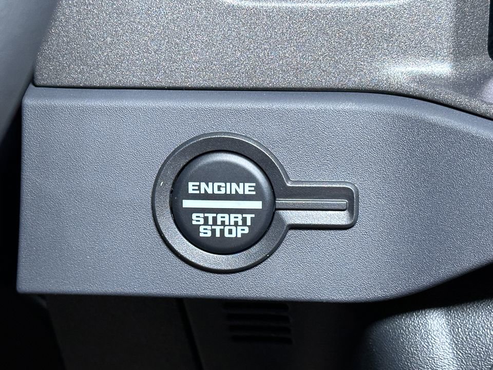 New 2025 Ford Bronco Badlands image 24