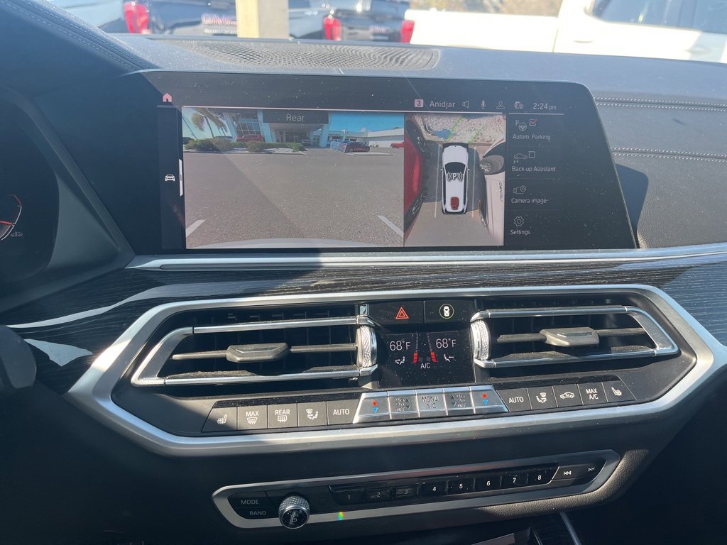 Used 2020 BMW X7 xDrive40i w/ M Sport Package image 16