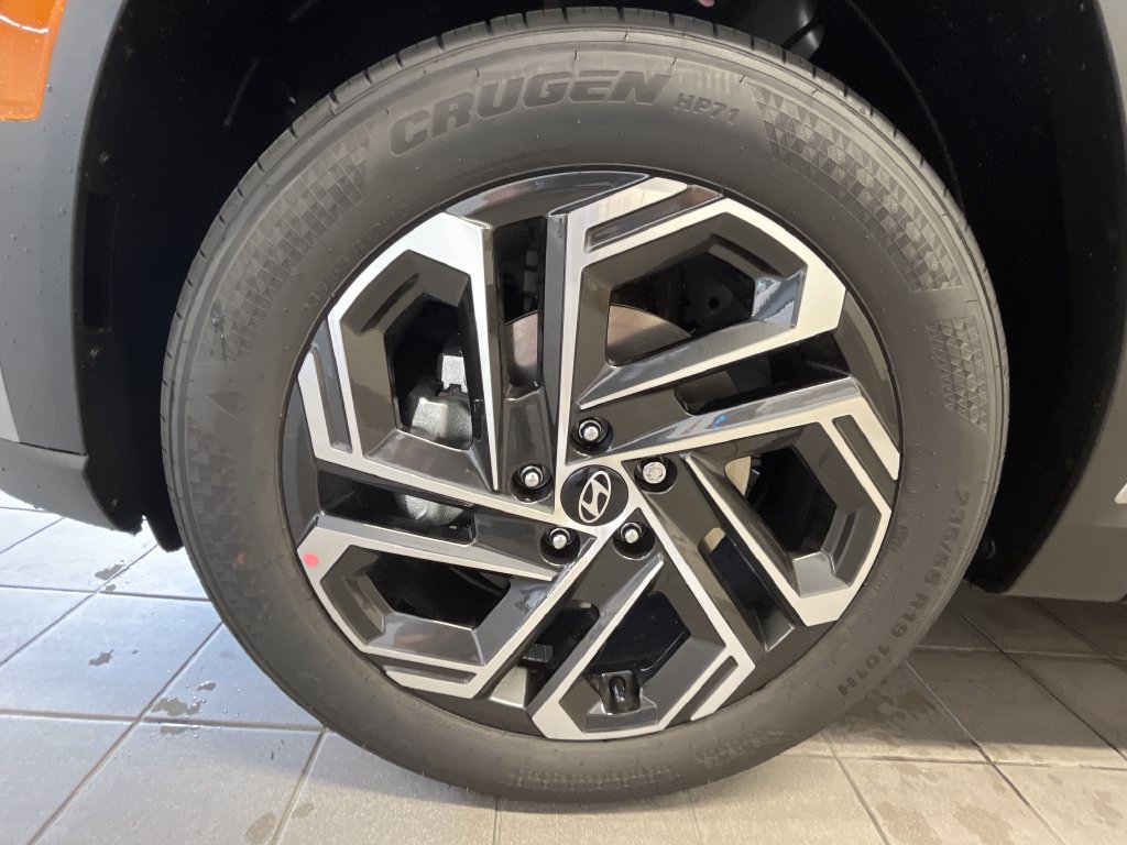 New 2026 Hyundai Tucson Limited FWD image 9