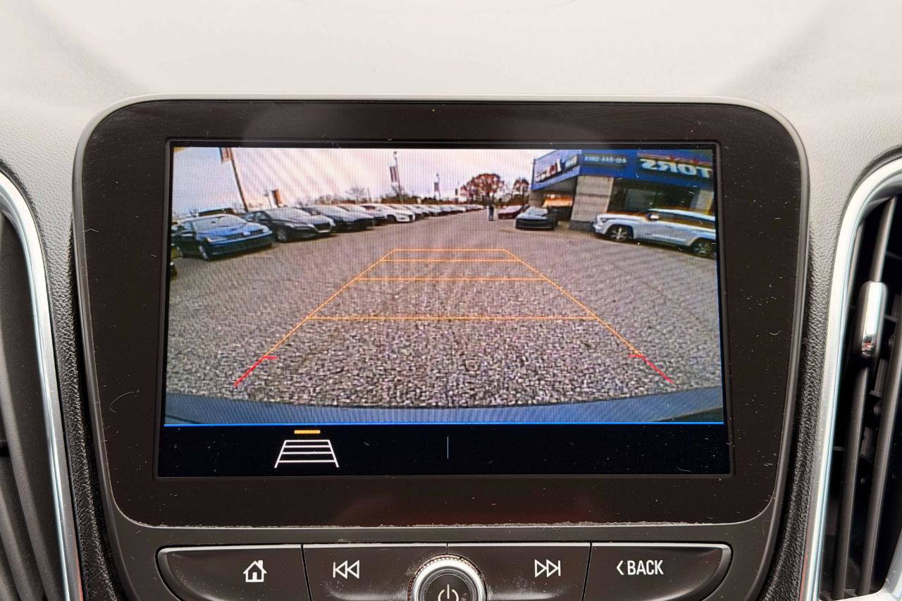 Used 2019 Chevrolet Malibu LT FWD image 18