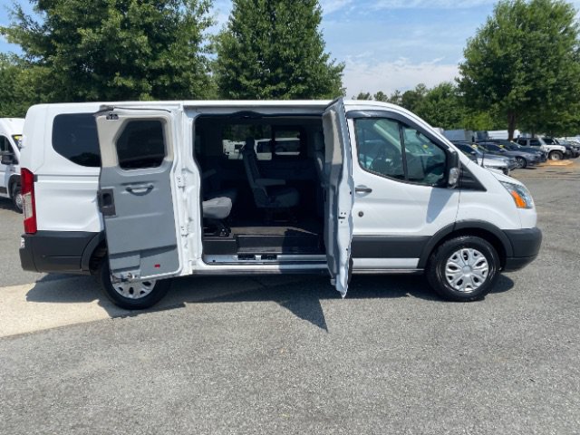 Used 2015 Ford Transit 150 XLT RWD image 6