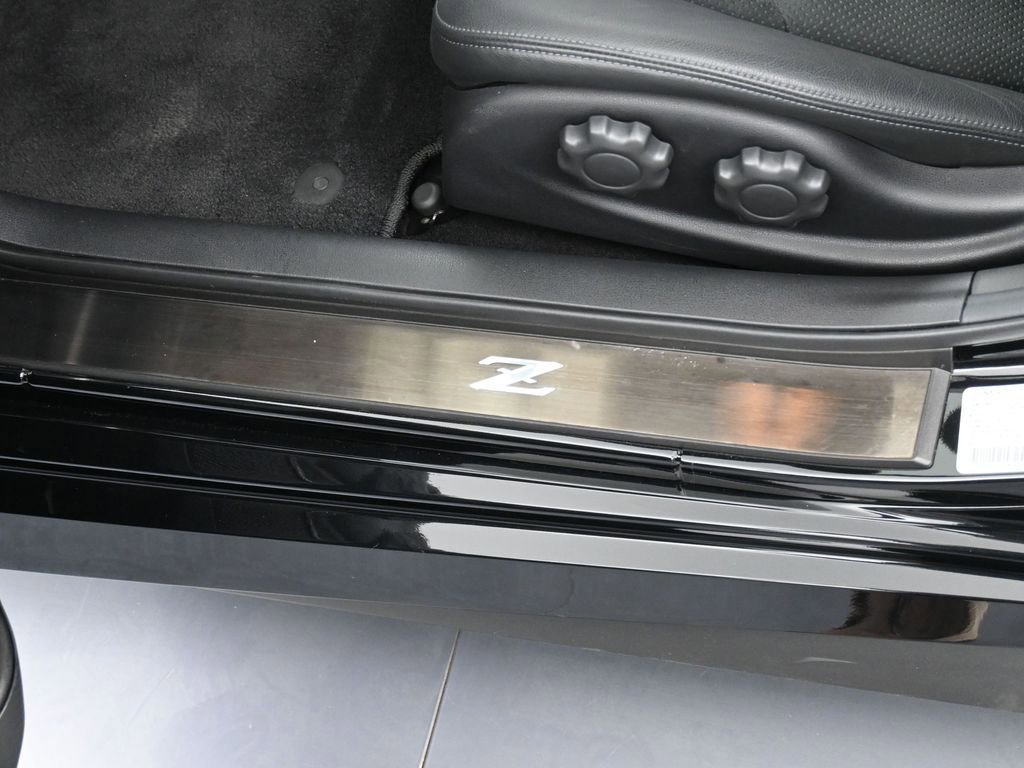 Used 2024 Nissan Z Performance w/ Floor Mat Package RWD image 17