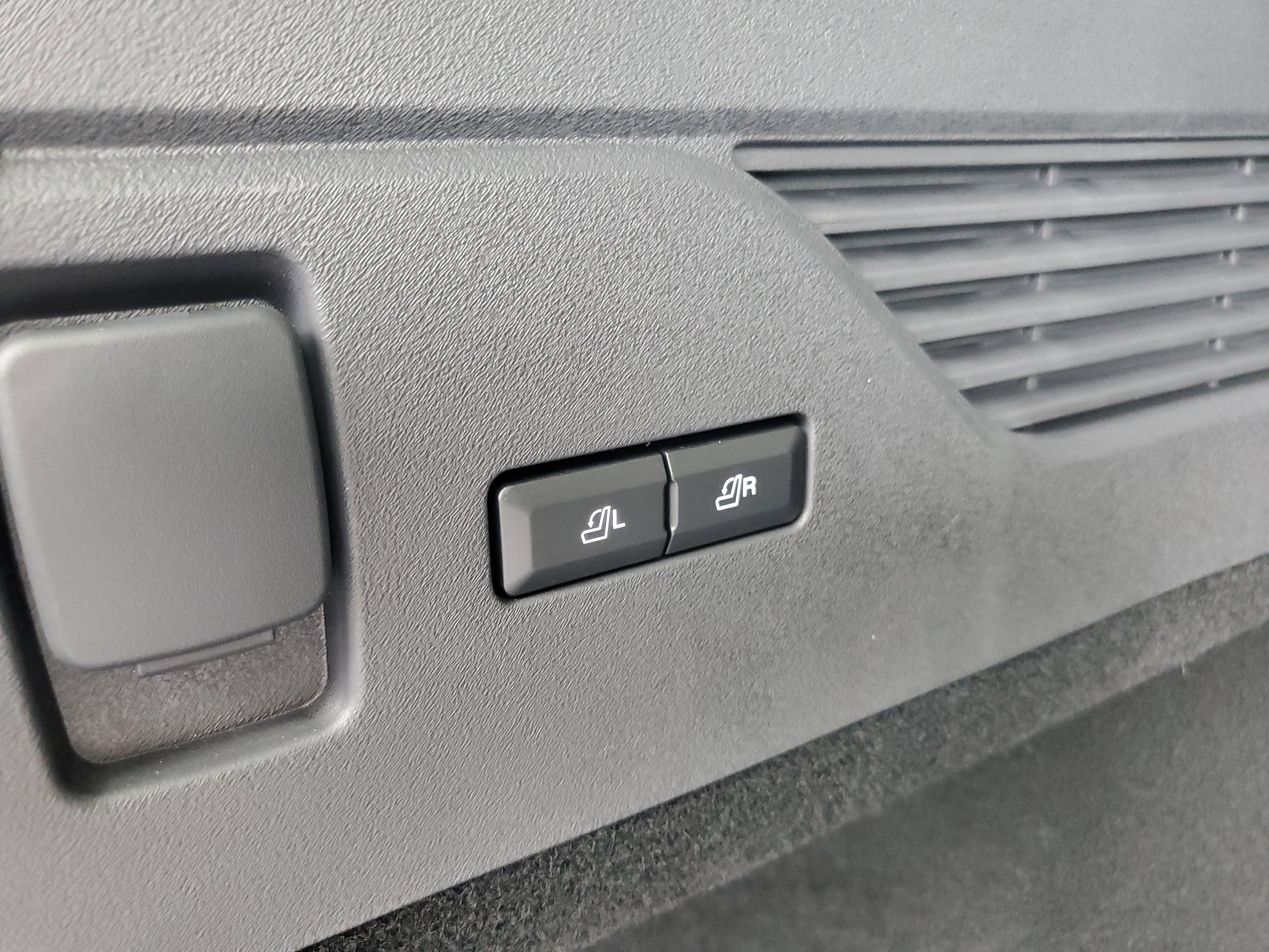 New 2026 Lincoln Nautilus Reserve w/ Jet Appearance Package image 33