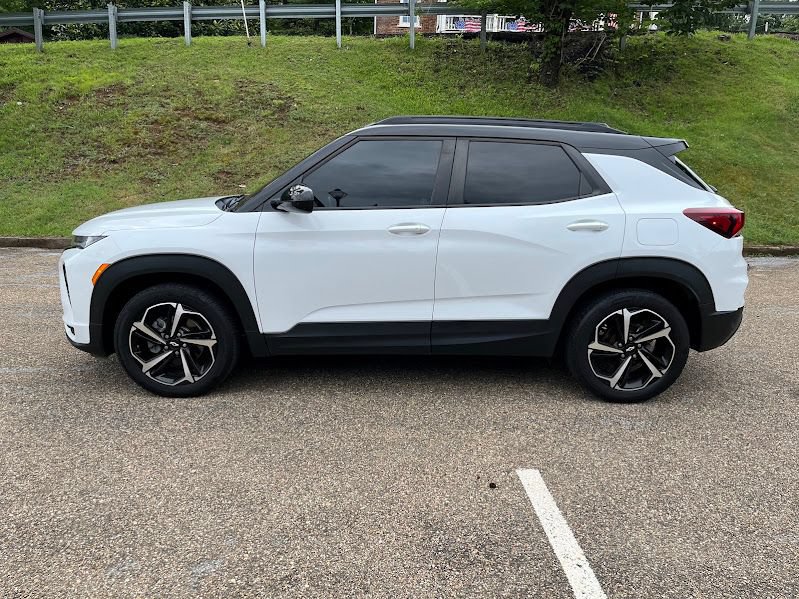 Used 2021 Chevrolet TrailBlazer RS w/ Sun and Liftgate Package AWD/4WD image 24