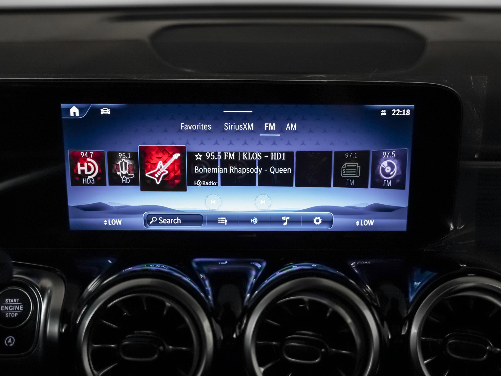 New 2025 Mercedes-Benz GLB 250 4MATIC image 19