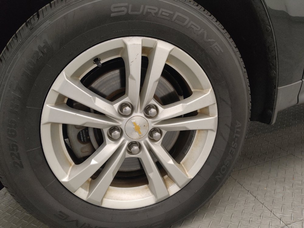 Used 2017 Chevrolet Equinox LS image 31
