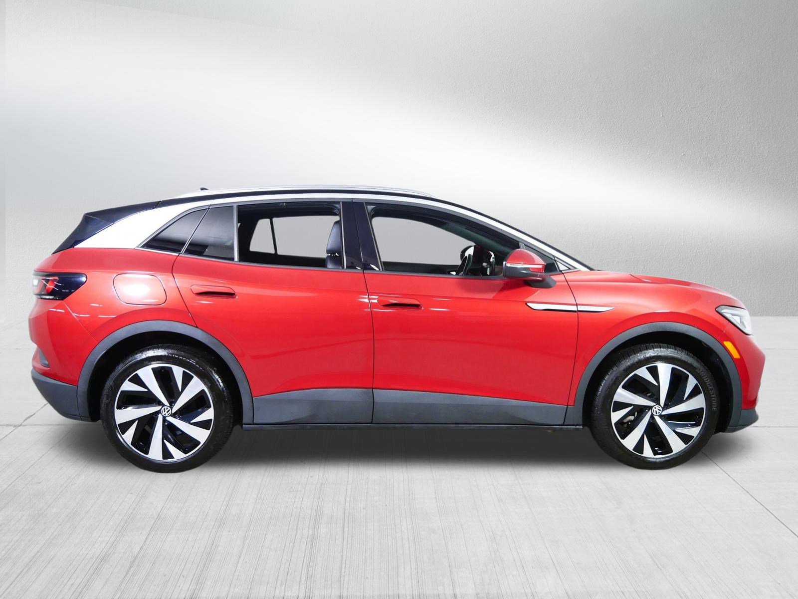 Certified 2021 Volkswagen ID.4 Pro S w/ Gradient Package image 8