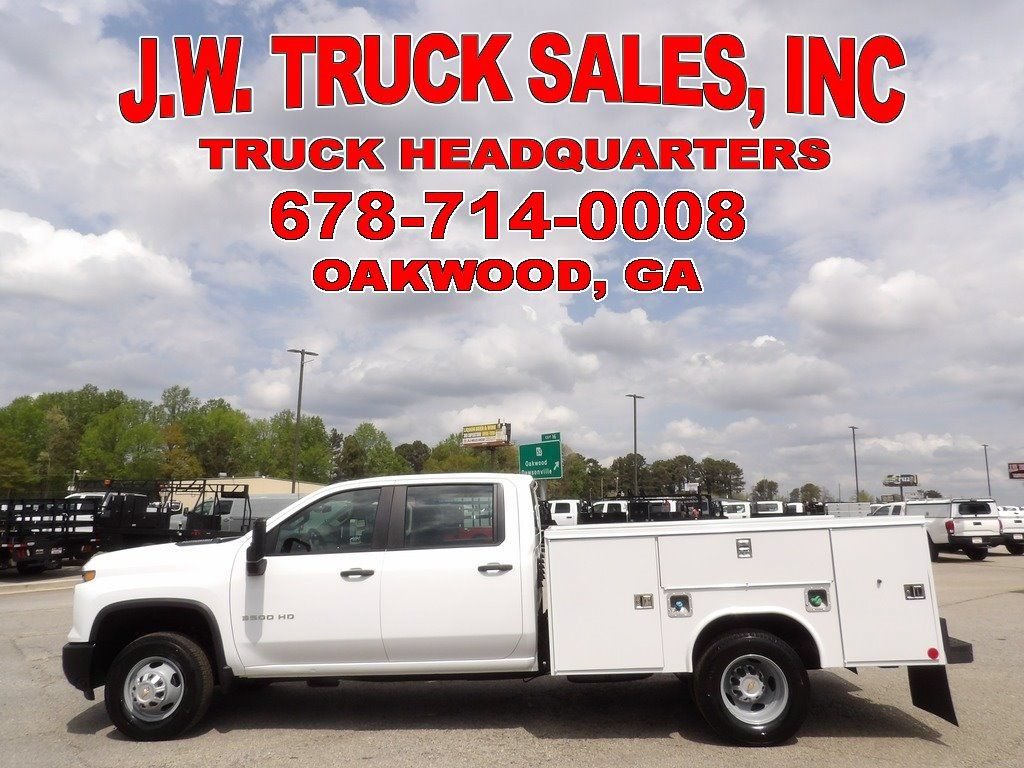 Used 2026 Chevrolet Silverado 3500 W/T AWD/4WD image 2