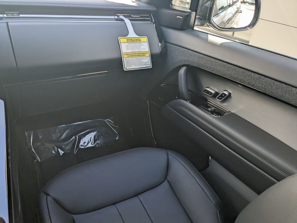 New 2025 Land Rover Range Rover Sport Dynamic SE image 17