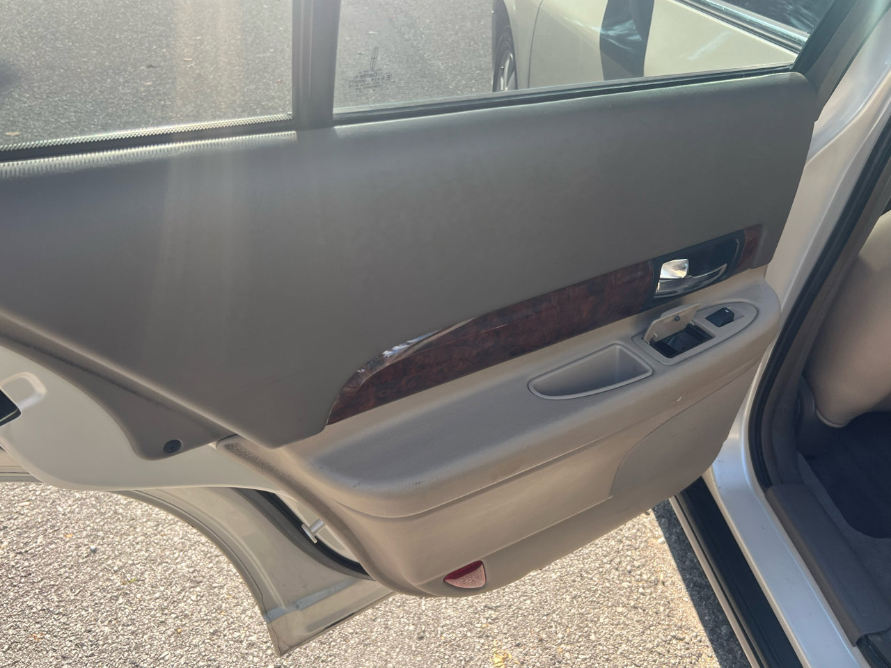 Used 2002 Lincoln LS image 17